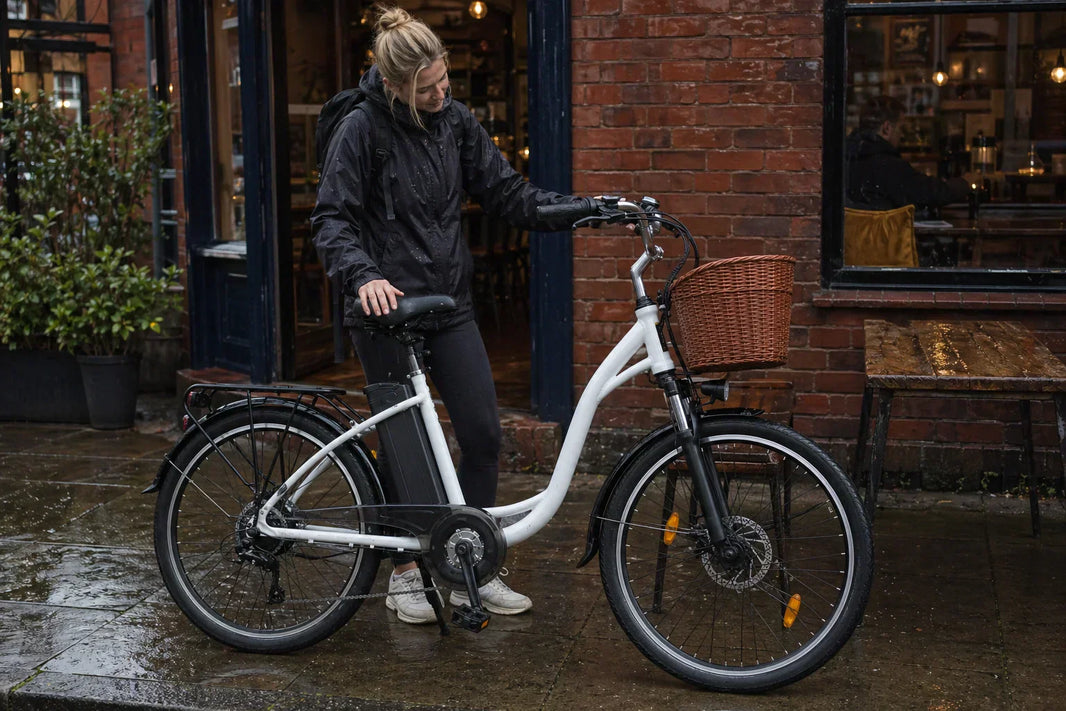 E-bike battery charging UK guide with DYU C6 electric bike battery check