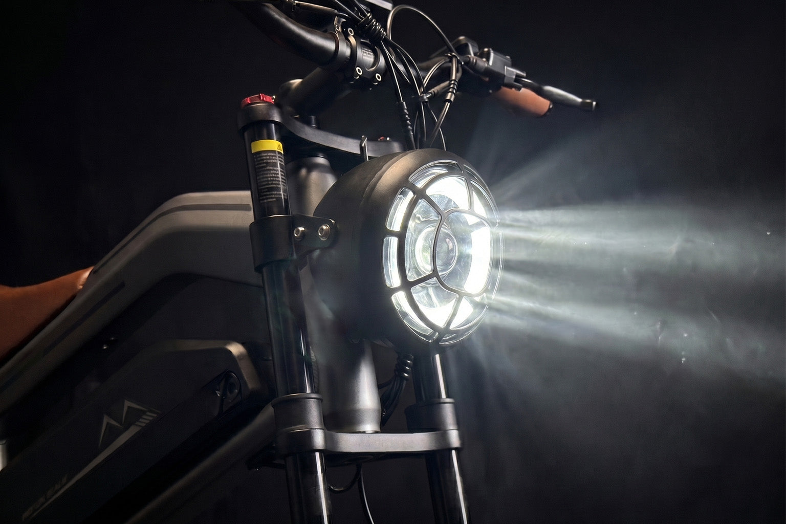 HIGH BRIGHTNESS HEADLIGHTS